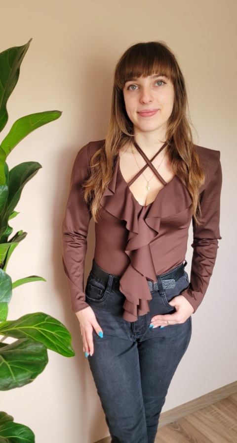 Brązowe Body z Falbaną