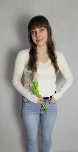 Sweterek Basic Biały